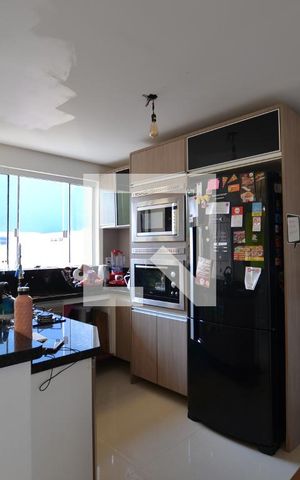 Casa à venda com 300m², 3 quartos e 2 vagasCozniha americana