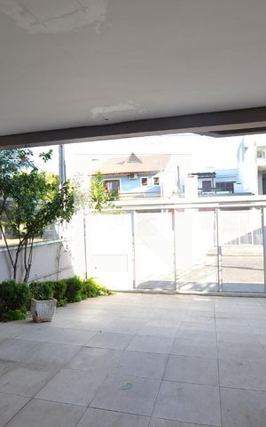 Casa à venda com 300m², 3 quartos e 2 vagasGaragem