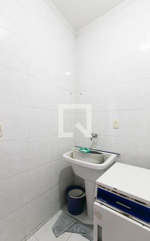 Casa à venda com 93m², 3 quartos e 2 vagas Casa à venda com 93m², 3 quartos e 2 vagasArea de Serviço