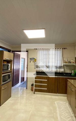 Casa à venda com 150m², 2 quartos e 2 vagasCozinha