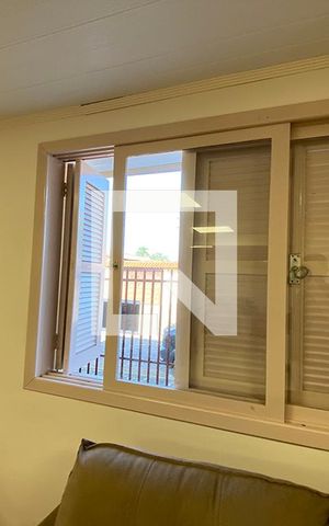 Casa à venda com 150m², 2 quartos e 2 vagasJanela da Sala de Estar