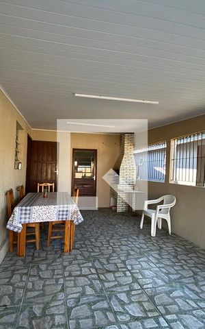Casa à venda com 150m², 2 quartos e 2 vagasGaragem