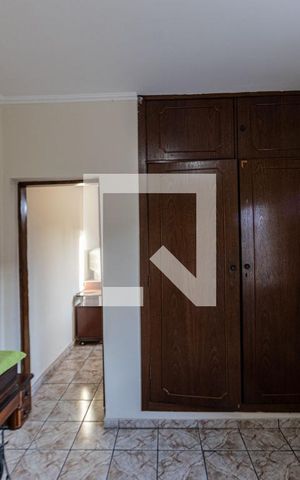 Casa à venda com 200m², 4 quartos e sem vaga Casa à venda com 200m², 4 quartos e sem vagaQuarto 3