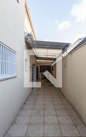 Casa à venda com 200m², 4 quartos e sem vaga Casa à venda com 200m², 4 quartos e sem vagaÁrea Externa
