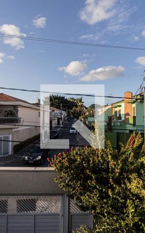 Casa à venda com 200m², 4 quartos e sem vaga Casa à venda com 200m², 4 quartos e sem vagaQuarto 1