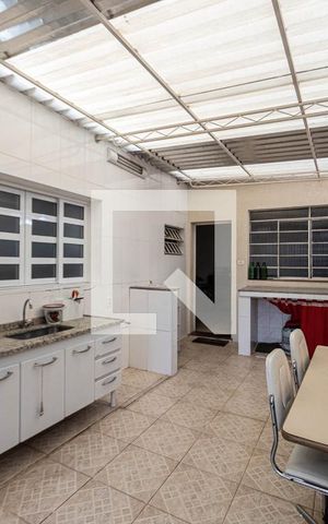 Casa à venda com 200m², 4 quartos e sem vaga Casa à venda com 200m², 4 quartos e sem vagaÁrea Externa
