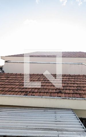 Casa à venda com 200m², 4 quartos e sem vaga Casa à venda com 200m², 4 quartos e sem vagaQuarto 2