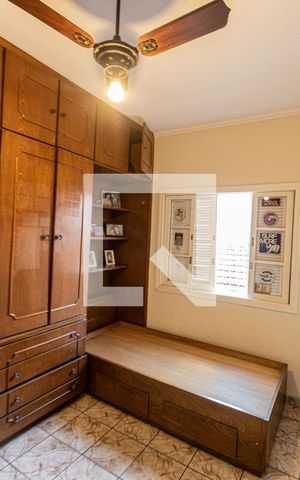 Casa à venda com 200m², 4 quartos e sem vaga Casa à venda com 200m², 4 quartos e sem vagaQuarto 2