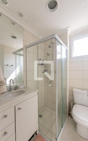 Apartamento à venda com 85m², 3 quartos e 2 vagas Apartamento à venda com 85m², 3 quartos e 2 vagasSuite