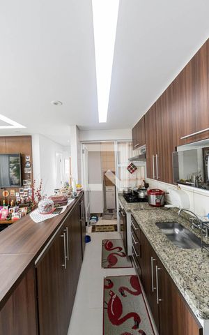 Apartamento à venda com 85m², 3 quartos e 2 vagas Apartamento à venda com 85m², 3 quartos e 2 vagasCozinha