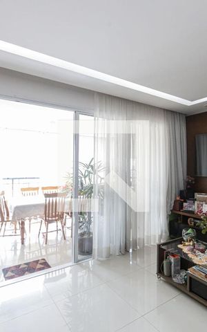 Apartamento à venda com 85m², 3 quartos e 2 vagas Apartamento à venda com 85m², 3 quartos e 2 vagasSala