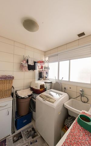 Apartamento à venda com 85m², 3 quartos e 2 vagas Apartamento à venda com 85m², 3 quartos e 2 vagasÁrea de Serviço