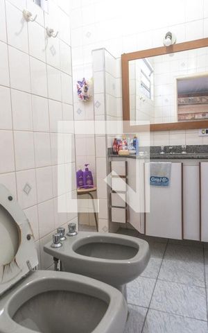Casa à venda com 360m², 3 quartos e 7 vagasBanheiro suíte