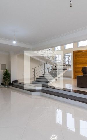 Casa à venda com 700m², 3 quartos e 8 vagasSala de Estar