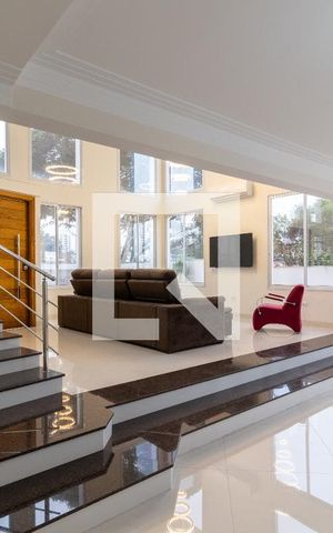 Casa à venda com 700m², 3 quartos e 8 vagasSala de Estar