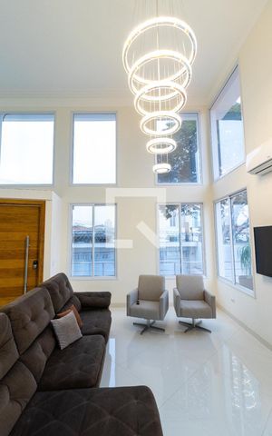 Casa à venda com 700m², 3 quartos e 8 vagasSala de Estar