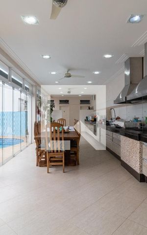 Casa à venda com 700m², 3 quartos e 8 vagasÁrea de Lazer