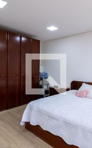 Casa à venda com 700m², 3 quartos e 8 vagasSuíte 1