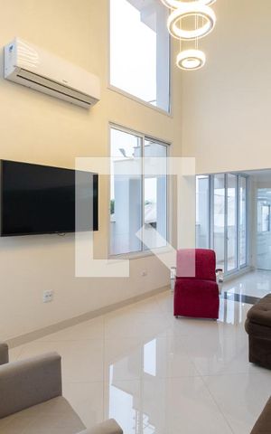 Casa à venda com 700m², 3 quartos e 8 vagasSala de Estar