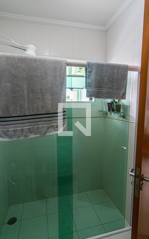 Casa à venda com 300m², 4 quartos e 5 vagas Casa à venda com 300m², 4 quartos e 5 vagasSuíte 2
