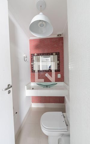 Apartamento à venda com 97m², 3 quartos e 2 vagas Apartamento à venda com 97m², 3 quartos e 2 vagasLavabo de serviço