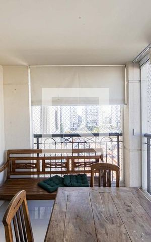 Apartamento à venda com 97m², 3 quartos e 2 vagas Apartamento à venda com 97m², 3 quartos e 2 vagasVaranda Sala