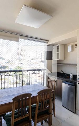 Apartamento à venda com 97m², 3 quartos e 2 vagas Apartamento à venda com 97m², 3 quartos e 2 vagasVaranda Sala