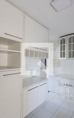 Apartamento à venda com 97m², 3 quartos e 2 vagas Apartamento à venda com 97m², 3 quartos e 2 vagasCozinha