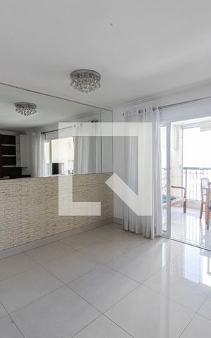 Apartamento à venda com 97m², 3 quartos e 2 vagas Apartamento à venda com 97m², 3 quartos e 2 vagasSala