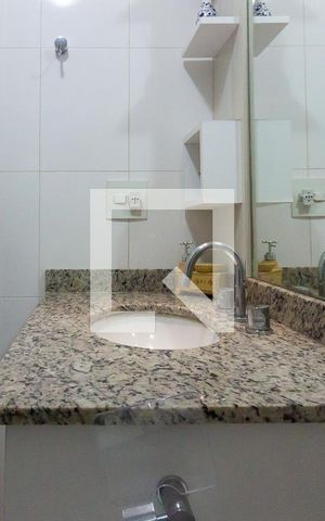 Apartamento à venda com 151m², 3 quartos e 3 vagas Apartamento à venda com 151m², 3 quartos e 3 vagasBanheiro