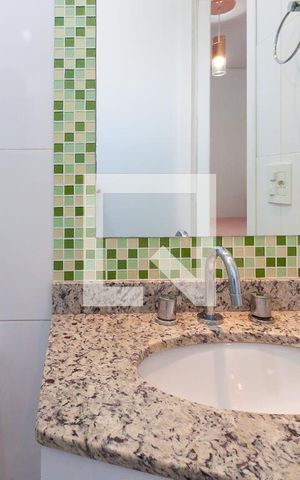 Apartamento à venda com 151m², 3 quartos e 3 vagas Apartamento à venda com 151m², 3 quartos e 3 vagasBanheiro da Suíte 1