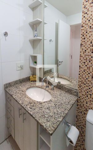 Apartamento à venda com 151m², 3 quartos e 3 vagas Apartamento à venda com 151m², 3 quartos e 3 vagasBanheiro