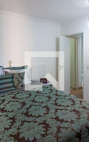 Apartamento à venda com 151m², 3 quartos e 3 vagas Apartamento à venda com 151m², 3 quartos e 3 vagasSuíte 2
