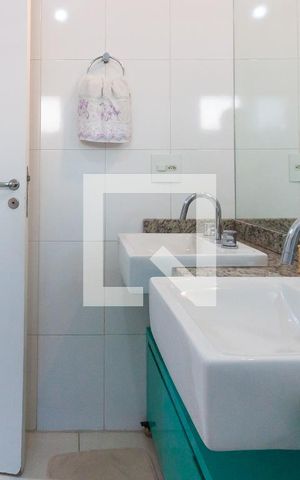 Apartamento à venda com 151m², 3 quartos e 3 vagas Apartamento à venda com 151m², 3 quartos e 3 vagasBanheiro da Suíte 2