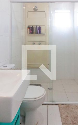Apartamento à venda com 151m², 3 quartos e 3 vagas Apartamento à venda com 151m², 3 quartos e 3 vagasBanheiro da Suíte 2