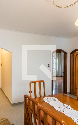 Casa à venda com 250m², 3 quartos e 4 vagas Casa à venda com 250m², 3 quartos e 4 vagasSala de Jantar