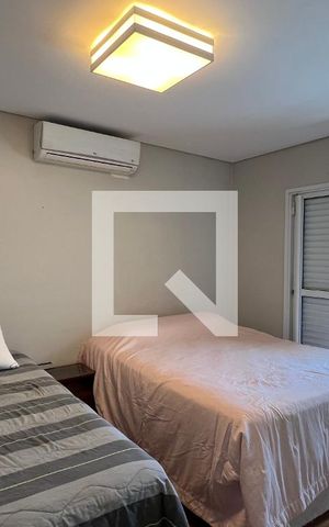 Casa à venda com 350m², 4 quartos e 2 vagas Casa à venda com 350m², 4 quartos e 2 vagasQuarto 2