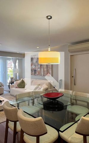 Casa à venda com 350m², 4 quartos e 2 vagas Casa à venda com 350m², 4 quartos e 2 vagasSala de Jantar