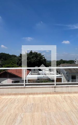 Casa à venda com 350m², 4 quartos e 2 vagas Casa à venda com 350m², 4 quartos e 2 vagasVaranda do quarto 1