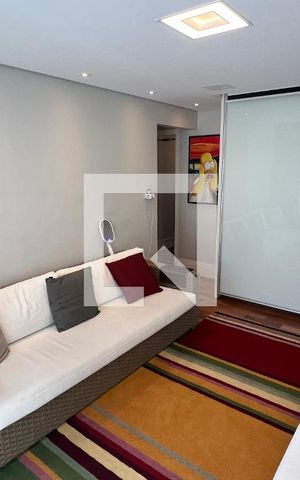 Casa à venda com 350m², 4 quartos e 2 vagas Casa à venda com 350m², 4 quartos e 2 vagasSuite 1