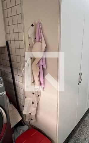 Casa à venda com 350m², 4 quartos e 2 vagas Casa à venda com 350m², 4 quartos e 2 vagasLavanderia