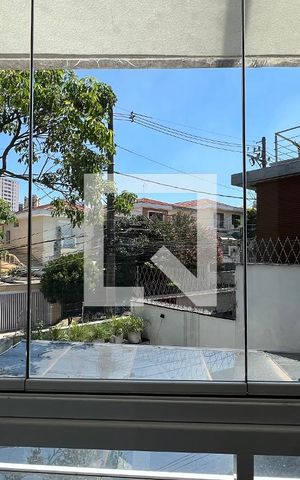 Casa à venda com 350m², 4 quartos e 2 vagas Casa à venda com 350m², 4 quartos e 2 vagasVaranda do quarto 2