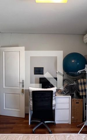 Casa à venda com 350m², 4 quartos e 2 vagas Casa à venda com 350m², 4 quartos e 2 vagasQuarto 1