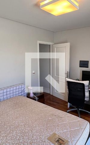 Casa à venda com 350m², 4 quartos e 2 vagas Casa à venda com 350m², 4 quartos e 2 vagasQuarto 1