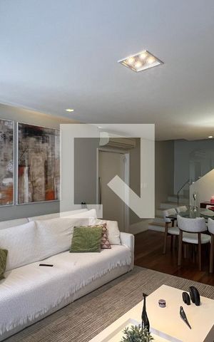 Casa à venda com 350m², 4 quartos e 2 vagas Casa à venda com 350m², 4 quartos e 2 vagasSala de TV