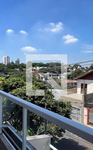 Casa à venda com 350m², 4 quartos e 2 vagas Casa à venda com 350m², 4 quartos e 2 vagasVaranda da master