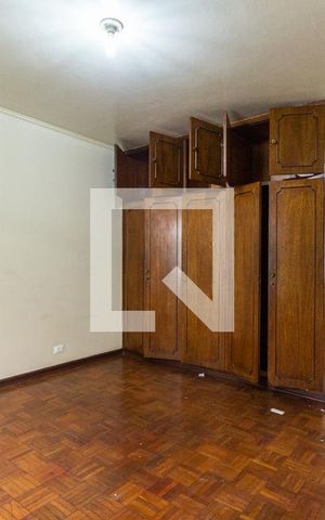 Casa à venda com 250m², 4 quartos e 3 vagas Casa à venda com 250m², 4 quartos e 3 vagasQuarto 3