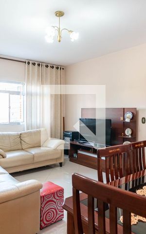 Casa à venda com 121m², 2 quartos e 3 vagasSala