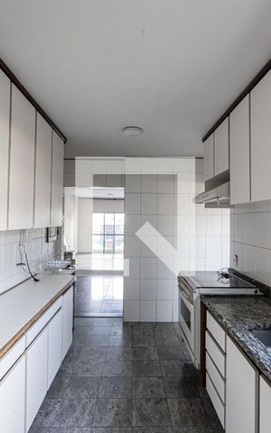 Apartamento à venda com 106m², 3 quartos e 1 vaga Apartamento à venda com 106m², 3 quartos e 1 vagaCozinha