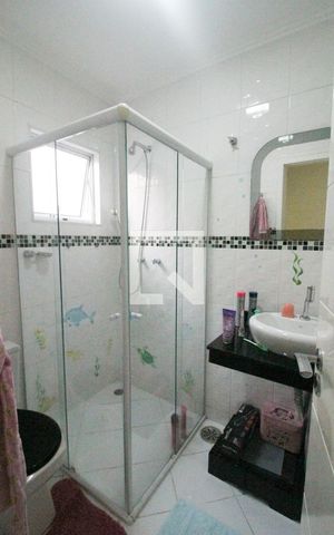 Casa à venda com 300m², 4 quartos e 2 vagasBanheiro